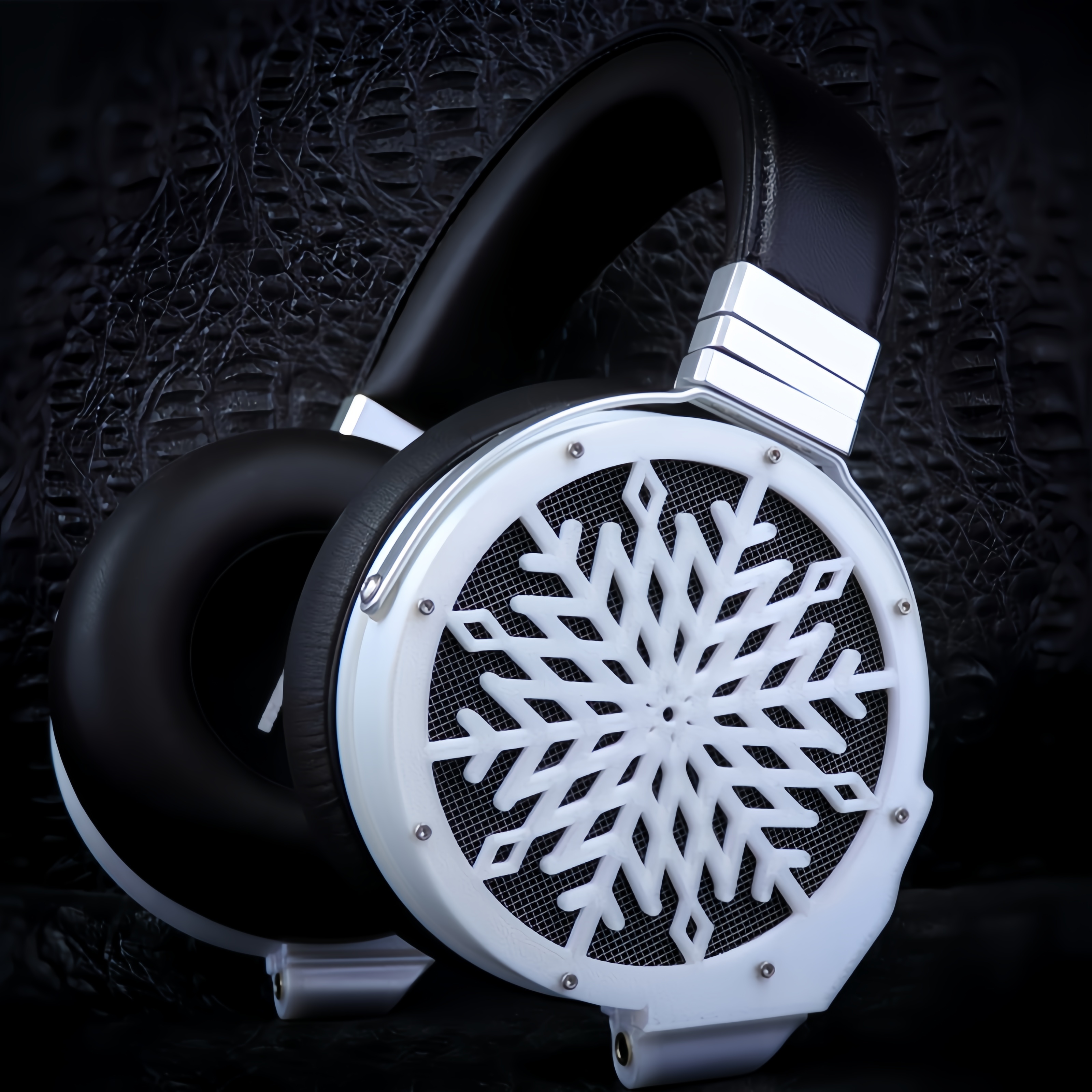 Toneking PetalSnow Planar Flat - Audio Music Technology recension och pris